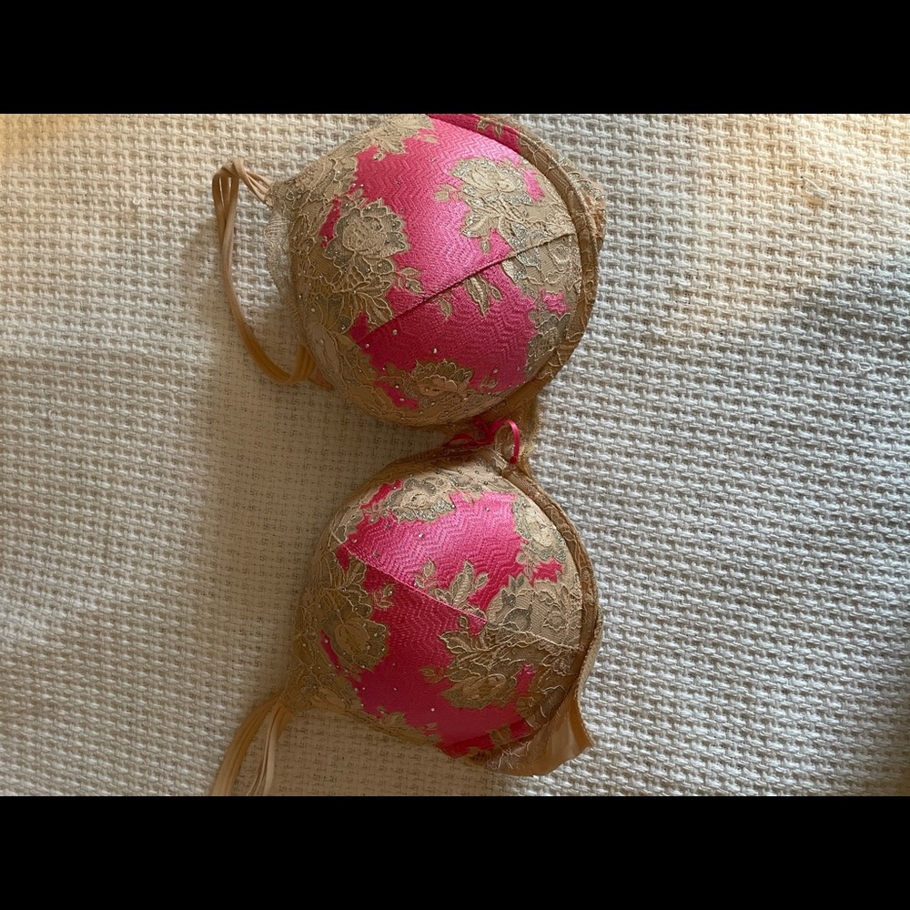 Vs bra